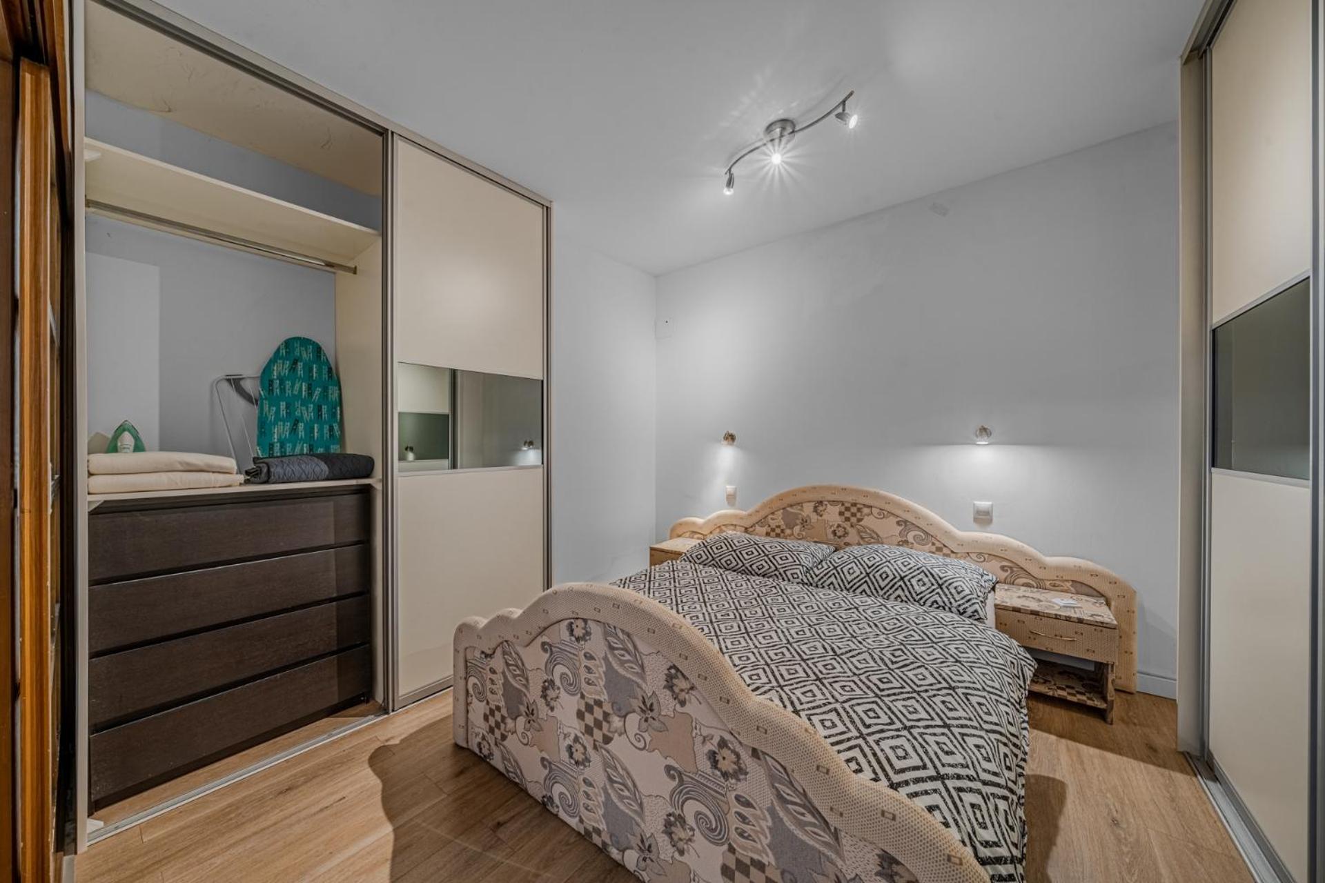 Huge Apartment Next To Train Station Close To The City Center Братислава Экстерьер фото